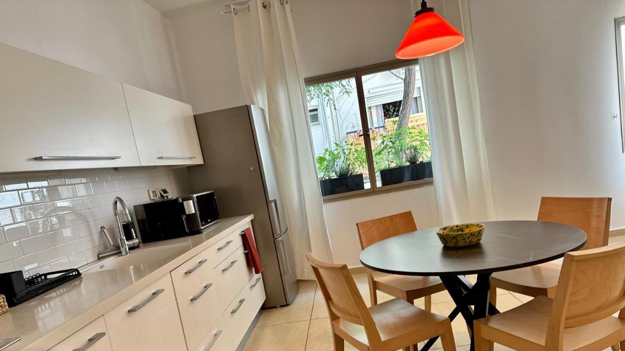 Roza Apartment Tel Aviv Buitenkant foto
